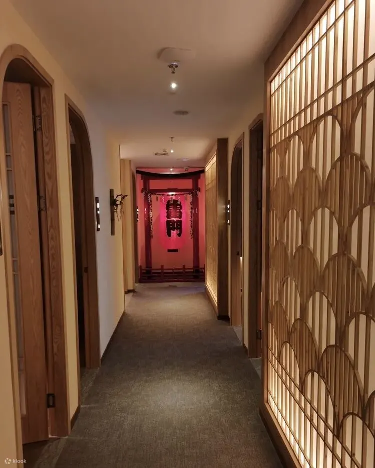 Massage parlor hallway